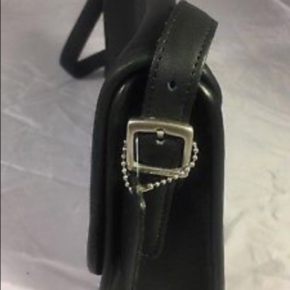 Vintage Coach 1980s, the Andrea flap over bag - Picture 6 of 8